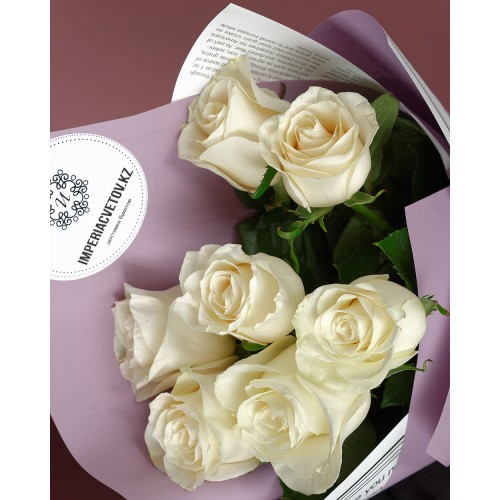 Купить на заказ Букет из 7 белых роз с доставкой в Державинске