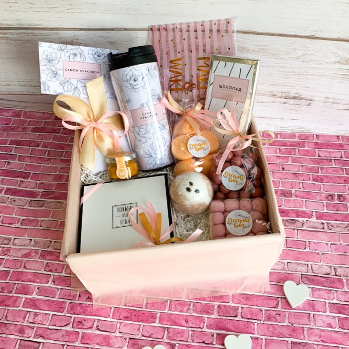 Подарочный бокс 5