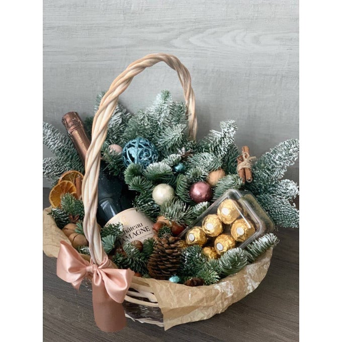Незабываемый подарок в плетёной корзине Незабываемый подарок в плетёной корзине
